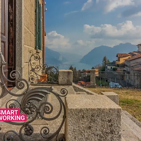 Family With Stunning View By Wonderful Italy Willa *